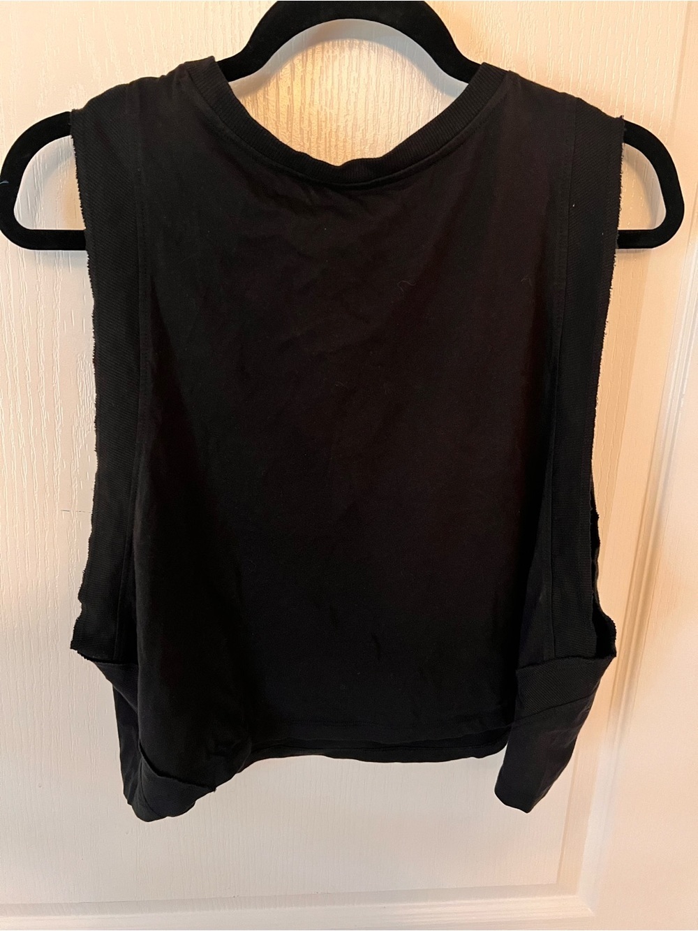 JoyLab Black Cropped Muscle Tank - Picture 2 of 5